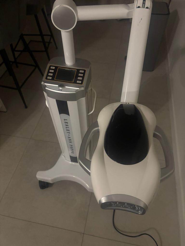 Proffesionele tandenbleek lamp, Ophalen, Zo goed als nieuw, Mondverzorging