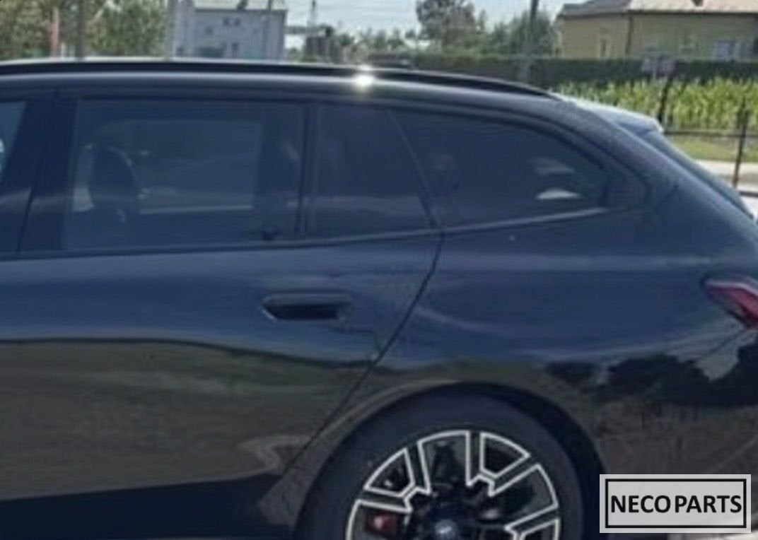 BMW 5 G61  SNIJDEEL ACHTERKANT LINKS RECHTS 475 ORIGINEEL, Arrière, -, Haillon arrière, Utilisé