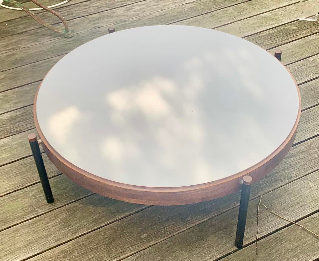 Table basse, Ophalen