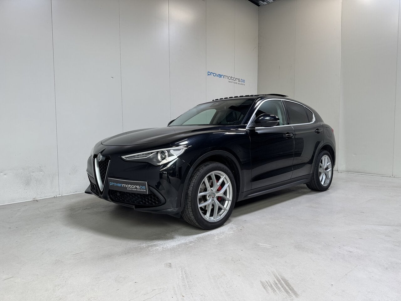 Alfa Romeo Stelvio 2.0 Benzine Autom. 4X4- Pano - Goede sta, Auto's, 0 kg, Zwart, 5 zetels, Particulier
