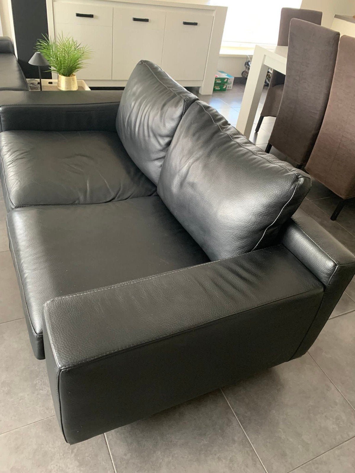 Lederen tweezit 184cm x 90cm zithoogte 42cm, Huis en Inrichting, Ophalen, Leer