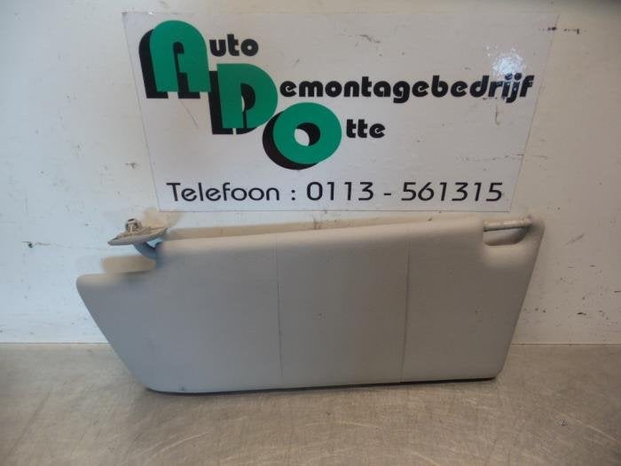 Zonneklep van een Opel Zafira B (Zafira B 05-), Gebruikt, -, -, Opel