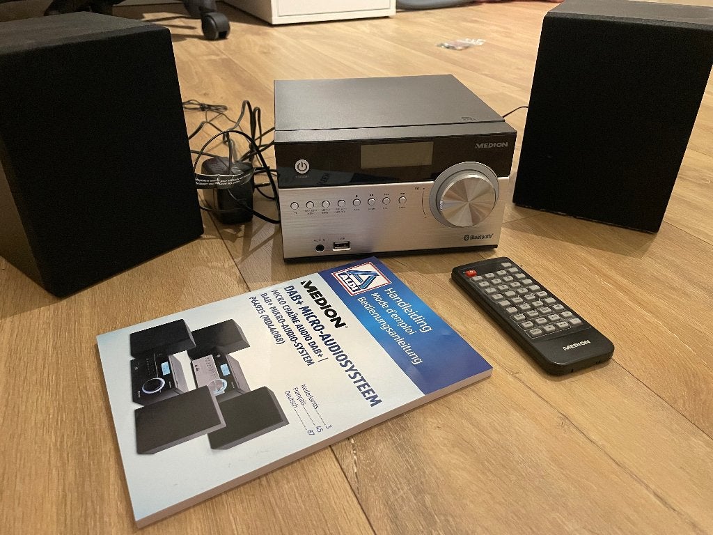 Système micro-audio DAB+ Medion, Enlèvement, Neuf, Radio, Avec lecteur de CD