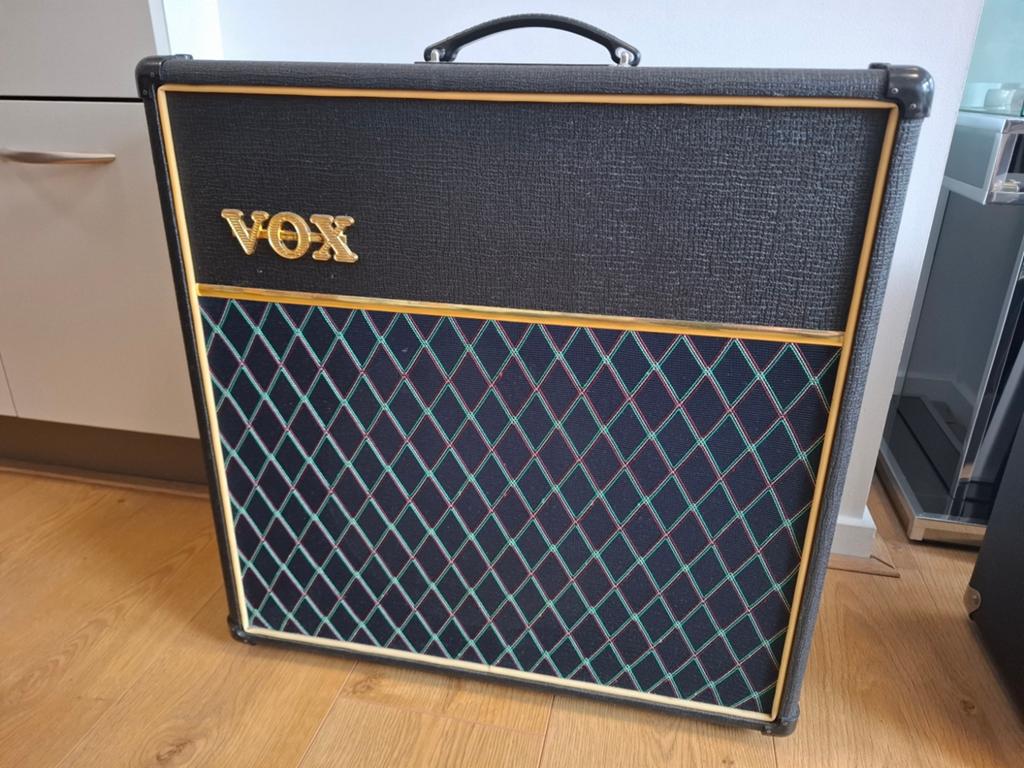 VOX AD60VT Valvetronix, Muziek en Instrumenten, Versterkers | Bas en Gitaar, Ophalen, Gebruikt, Gitaar, 50 tot 100 watt