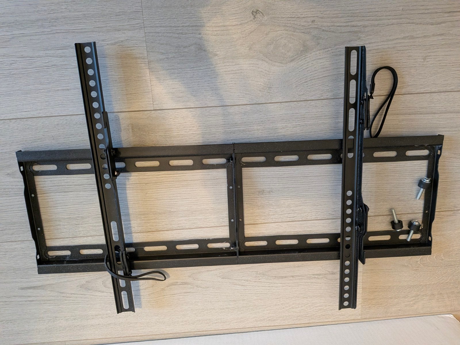 Attache tv, TV, Hi-fi & Vidéo, Enlèvement