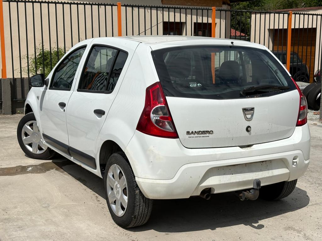 DACIA SANDERO 1.2i ESSENCE 122 000KM CARPASS 2012 EURO 5, Voorwielaandrijving, Euro 5, Stof, Zwart