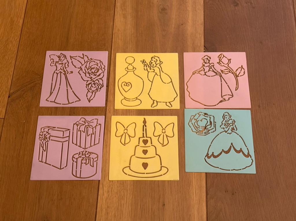 GRATIS Set Tekensjablonen, Ophalen of Verzenden, Gebruikt, Knutselen