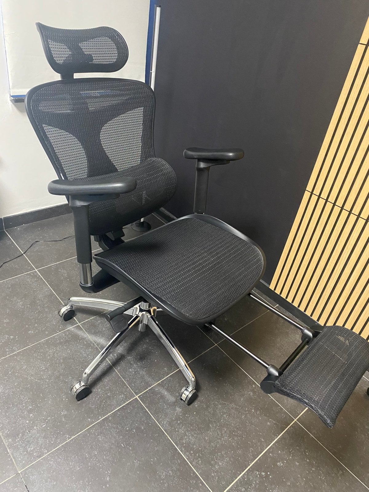 SIHOO Doro C300 Ergonomische Bureaustoel – voetsteun+hoofdst, Ophalen of Verzenden, Zo goed als nieuw, Bureaustoel