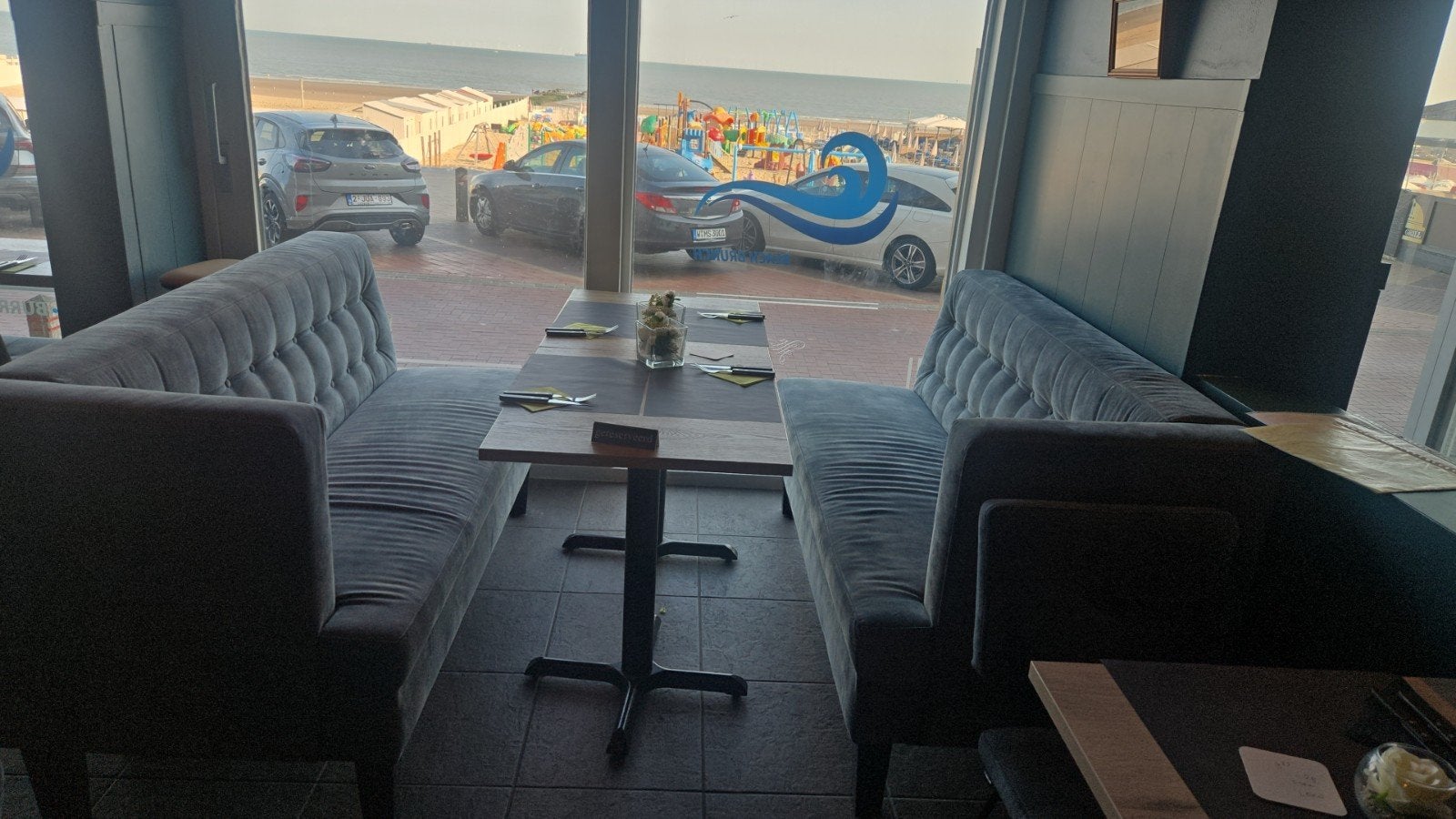 Horeca zaak aan de Zeedijk Blankenberge