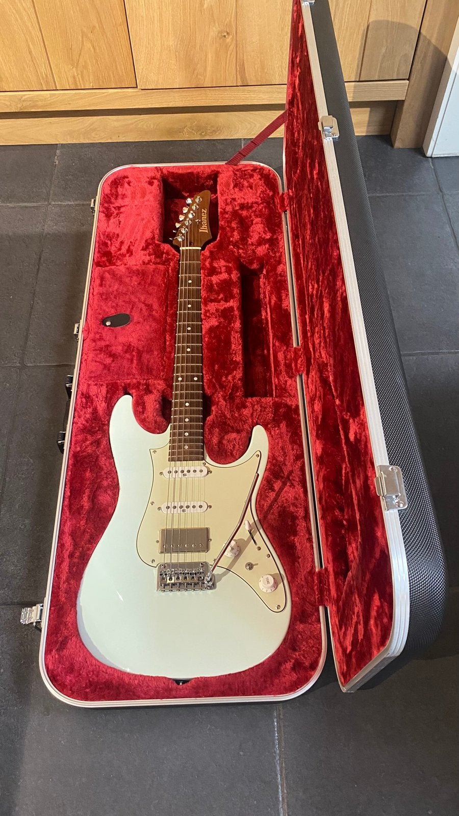Ibanez AZ2204NW Prestige – Mint Green – Made in Japan, Enlèvement, Comme neuf, Ibanez