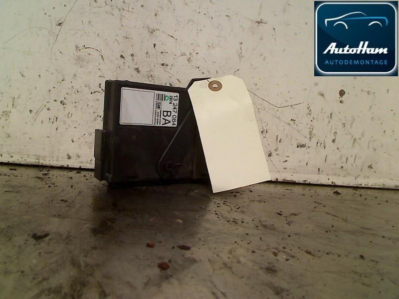 RELAIS Opel Combo (Corsa C) (01-2001/02-2012), Gebruikt, Opel