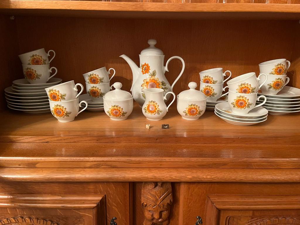 Prachtig Vintage Koffieservies (Jaren '70) Oranje Zonnebloem, Antiek en Kunst, Antiek | Servies compleet, Ophalen