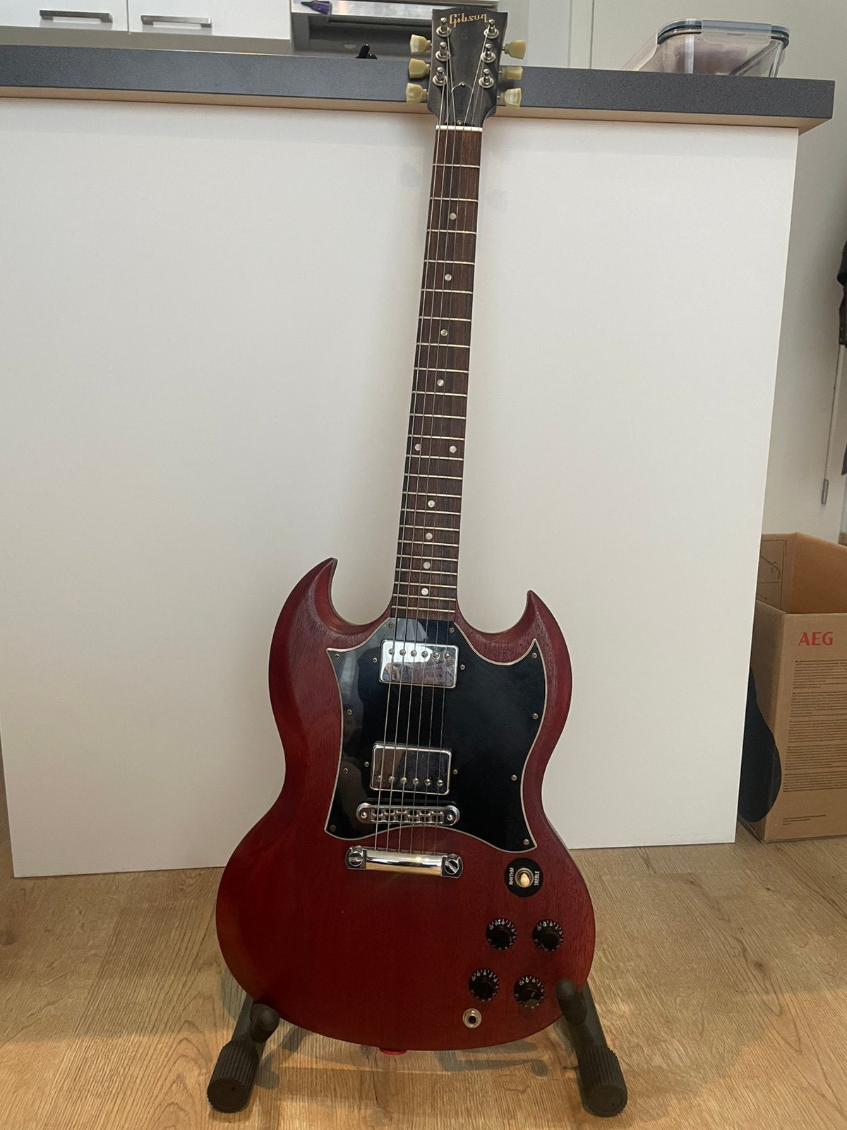 Gibson SG, Musique & Instruments, Instruments à corde | Guitares | Électriques, Enlèvement, Comme neuf, Gibson