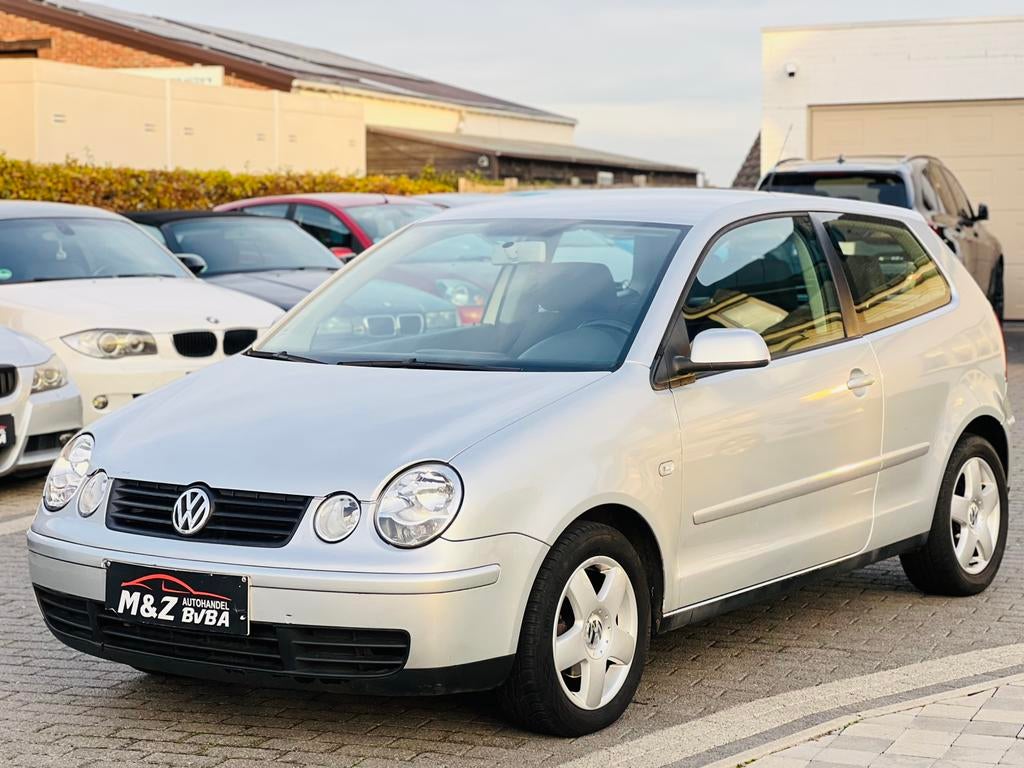 VW POLO 1.4i * AUTOMAAT * BENZINE * AIRCO * GEKEURD, Automaat, Bedrijf, 1400 cc, Onderhoudsboekje