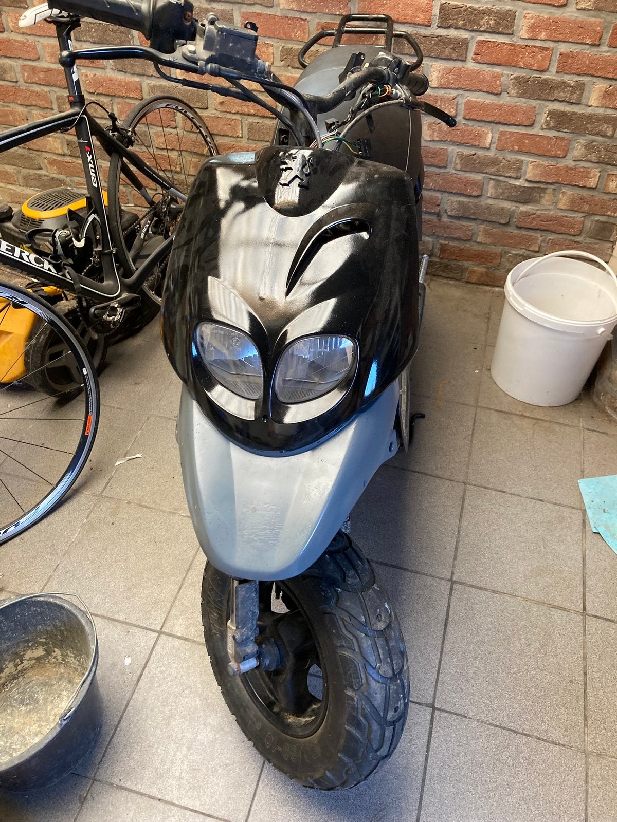 Tkr en piaggo, Auto-onderdelen, Carrosserie, Ophalen, Voor