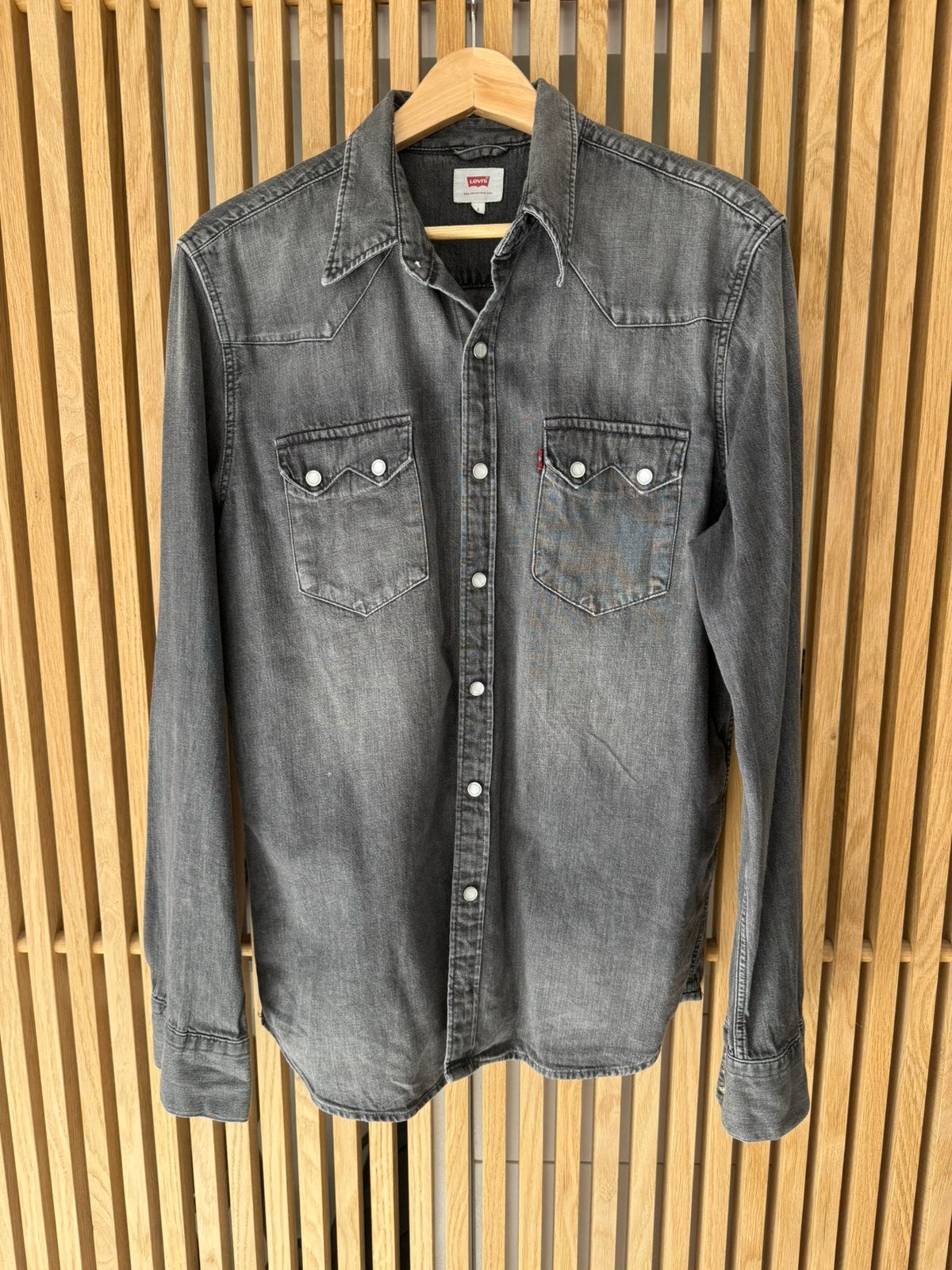 Grijs jeanshemd Levi’s Large, Vêtements | Hommes, Chemises, Enlèvement ou Envoi, Comme neuf, Gris