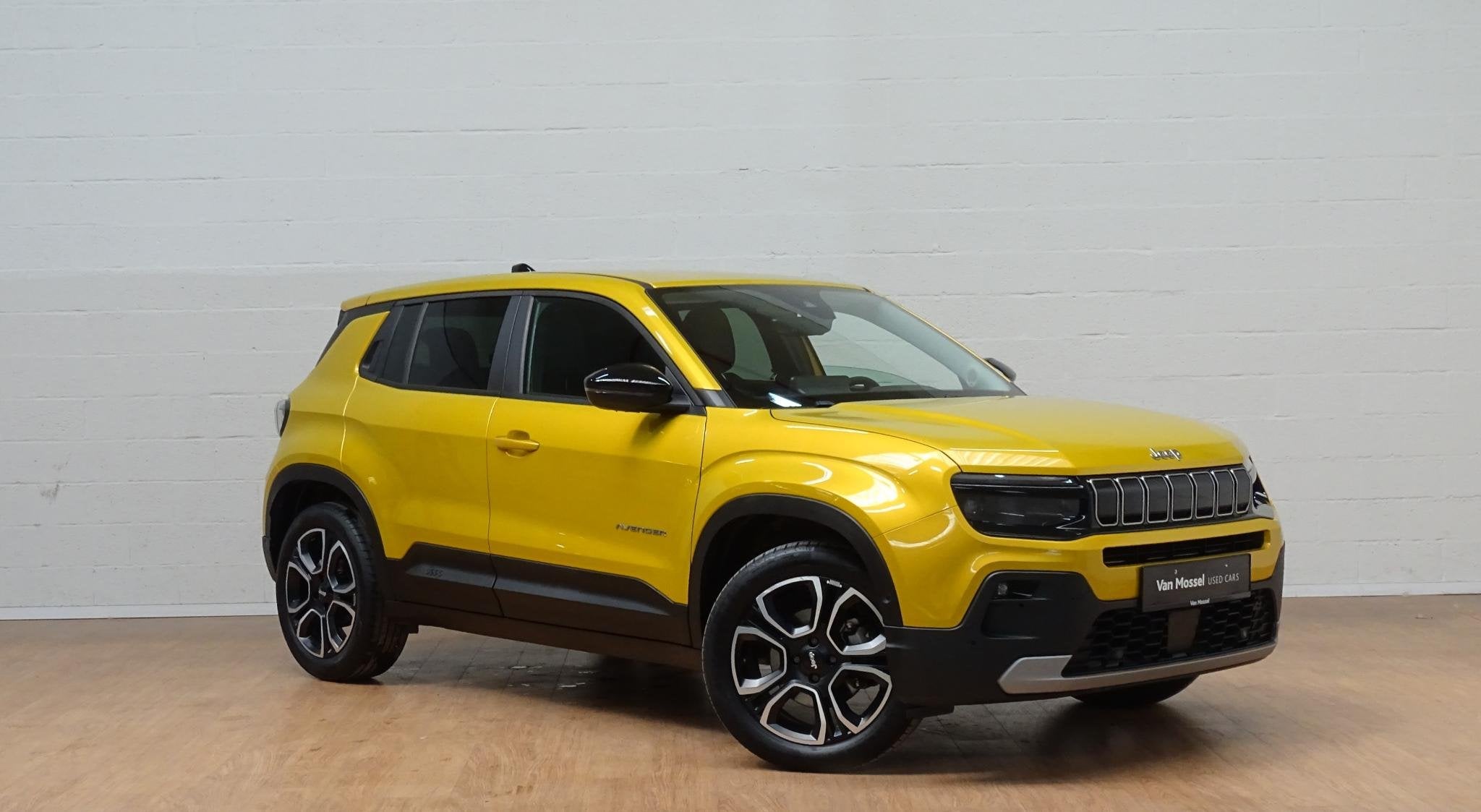 Jeep Avenger 1.2 e-Hybrid Summit, Stof, Gebruikt, 1288 kg, Geel