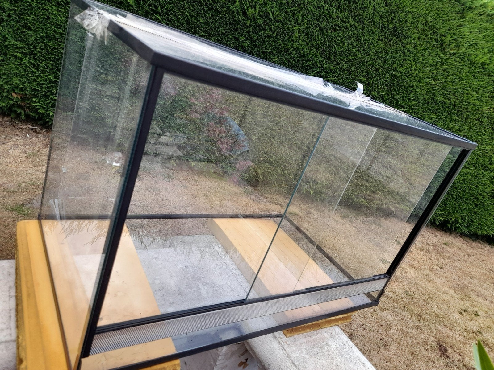 GRATIS TERRARIUM OF MINISERRE, Ophalen