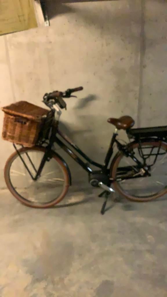 Gazelle electrische damesfiets met picknick mand, Fietsen en Brommers, Ophalen, Zo goed als nieuw