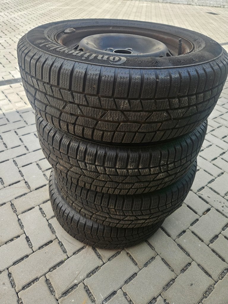 4 stalen velgen 15 inch Continental winterbanden 195/65 R15, Auto-onderdelen, Ophalen, Gebruikt, 15 inch, Velg(en)