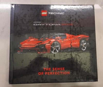 LEGO Boek 5007627 Ferrari Daytona SP3 The Sense of Perfction, Lego, Overige typen, Nieuw, Ophalen of Verzenden
