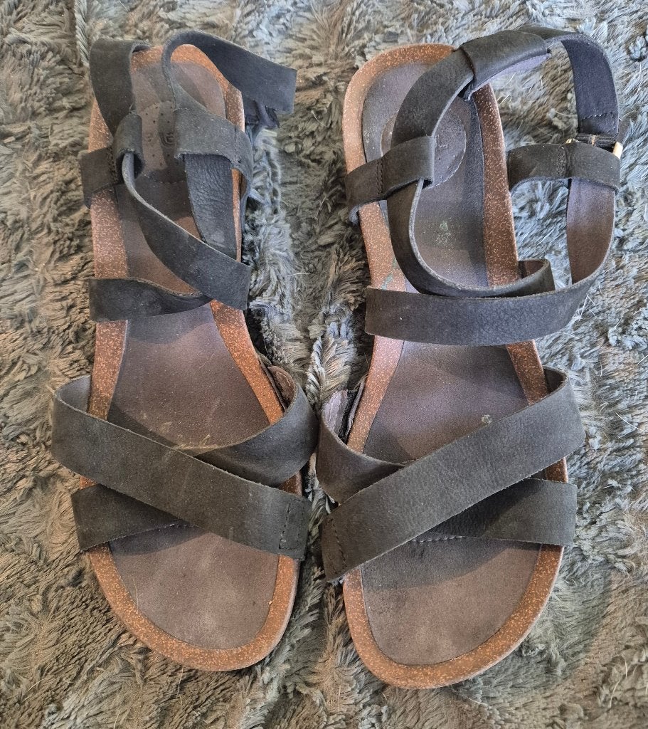Teva Mahonia Zwarte Sandalen maat 42, Kleding | Dames, Zwart, Gedragen, Sandalen of Muiltjes, Ophalen of Verzenden