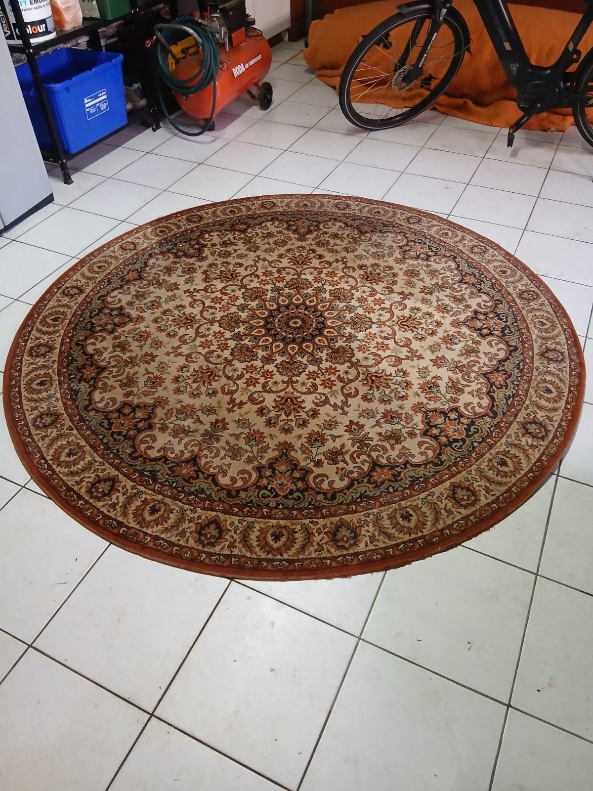 een ronde mat is 2 meter, Huis en Inrichting, Stoffering | Tapijten en Vloerkleden, Ophalen