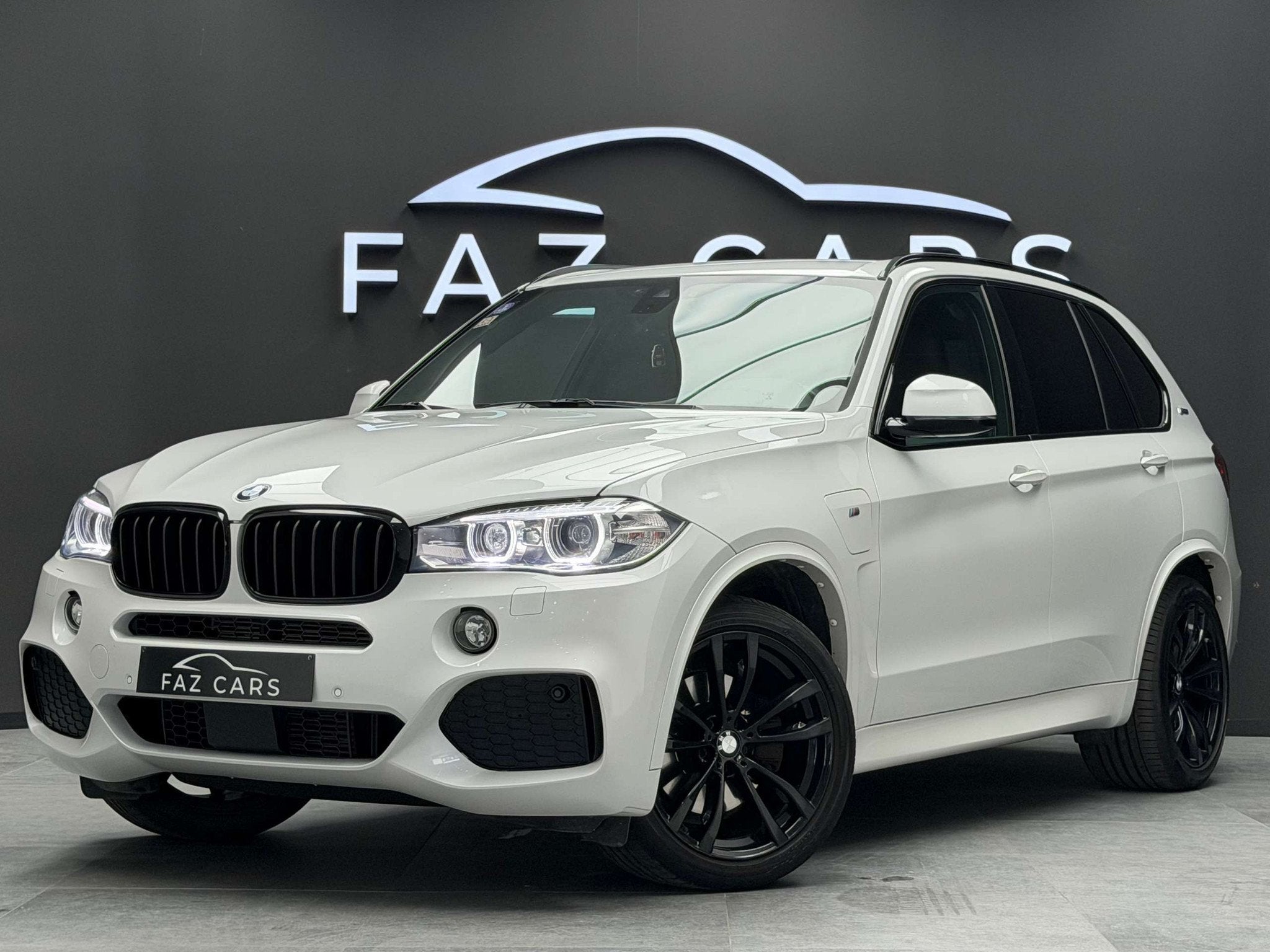 BMW X5 M PHEV 2.0AS xDrive40e * PACK M + GARANTIE *, Auto's, Automaat, Gebruikt, 4 cilinders, https://public.car-pass.be/vhr/00fddb17-cd30-4669-b8b4-45b7a06911eb