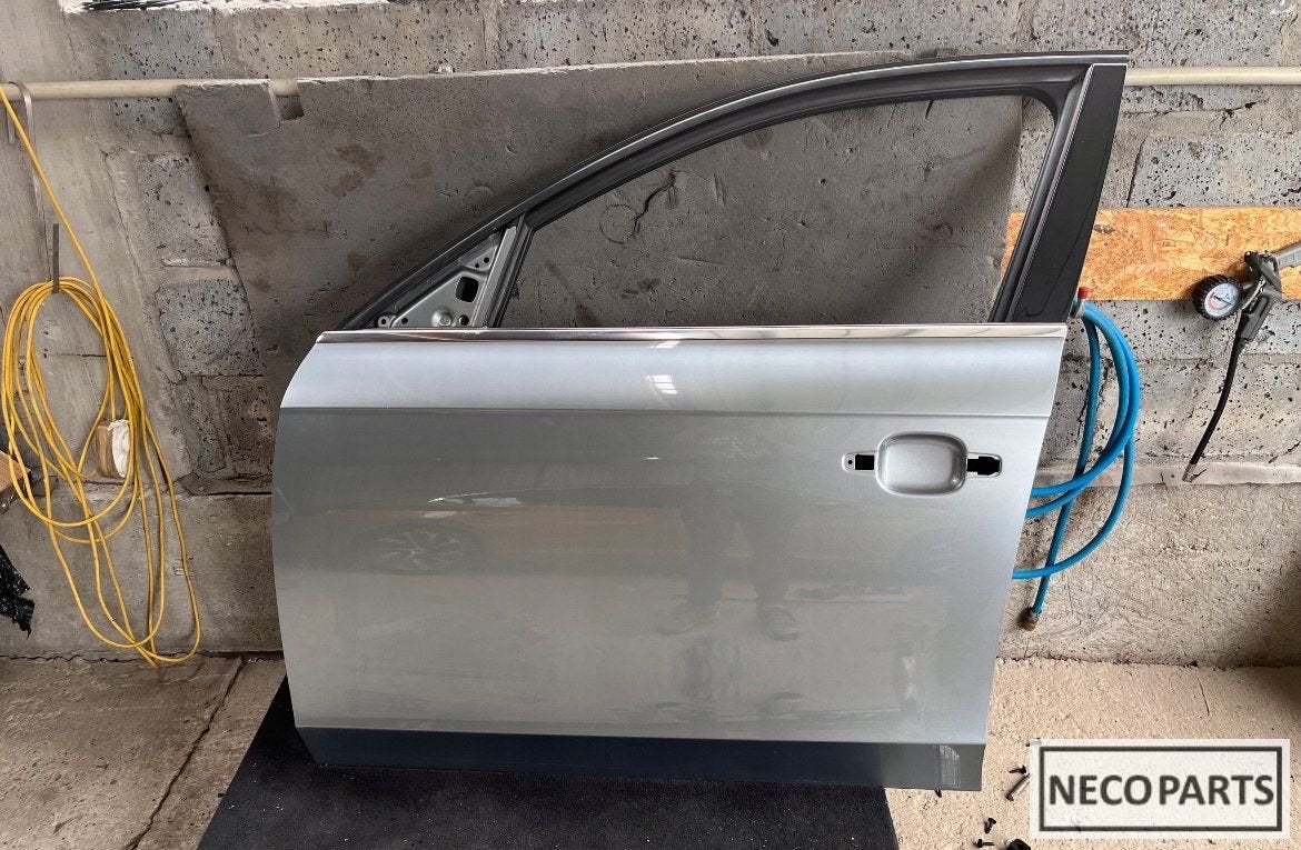 AUDI A4 B8 VOOR DEUR LINKS KLEUR LYZG ALLES LEVERBAAR!!!, Auto-onderdelen, Gebruikt, -, -, Spatbord
