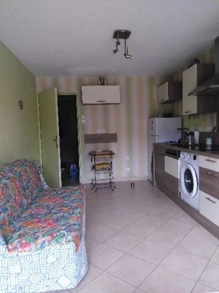 Verhuur appartement - Studio Le Lavandou (strand))Frankrijk), Vakantie, Dorp, Provence en Côte d'Azur, Appartement, 1 slaapkamer