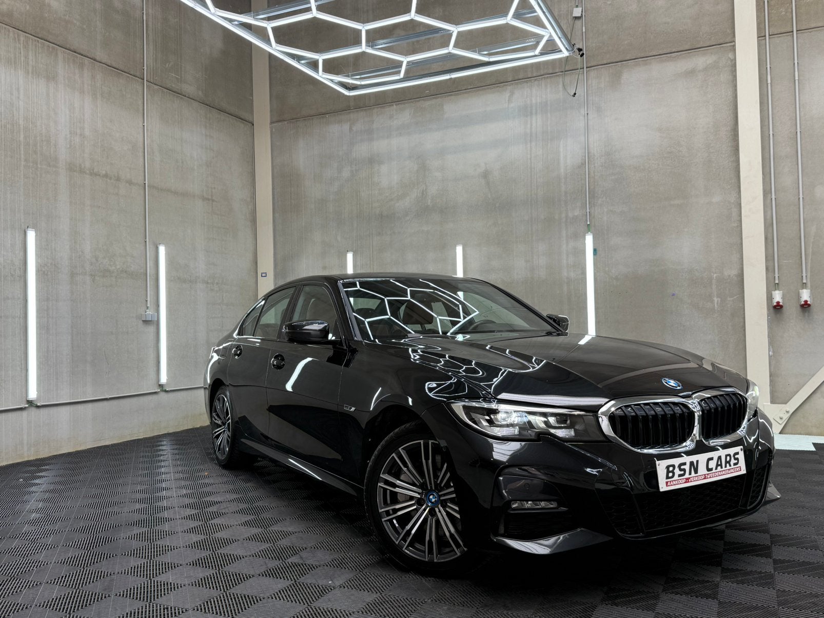 BMW 330e/MPACK/BTW/CAMERA/LEER/CARPLAY/SFEER/GARANTIE, Auto's, BMW, Bedrijf, Te koop, ABS, Benzine, Euro 6, Berline, 4 deurs, Automaat