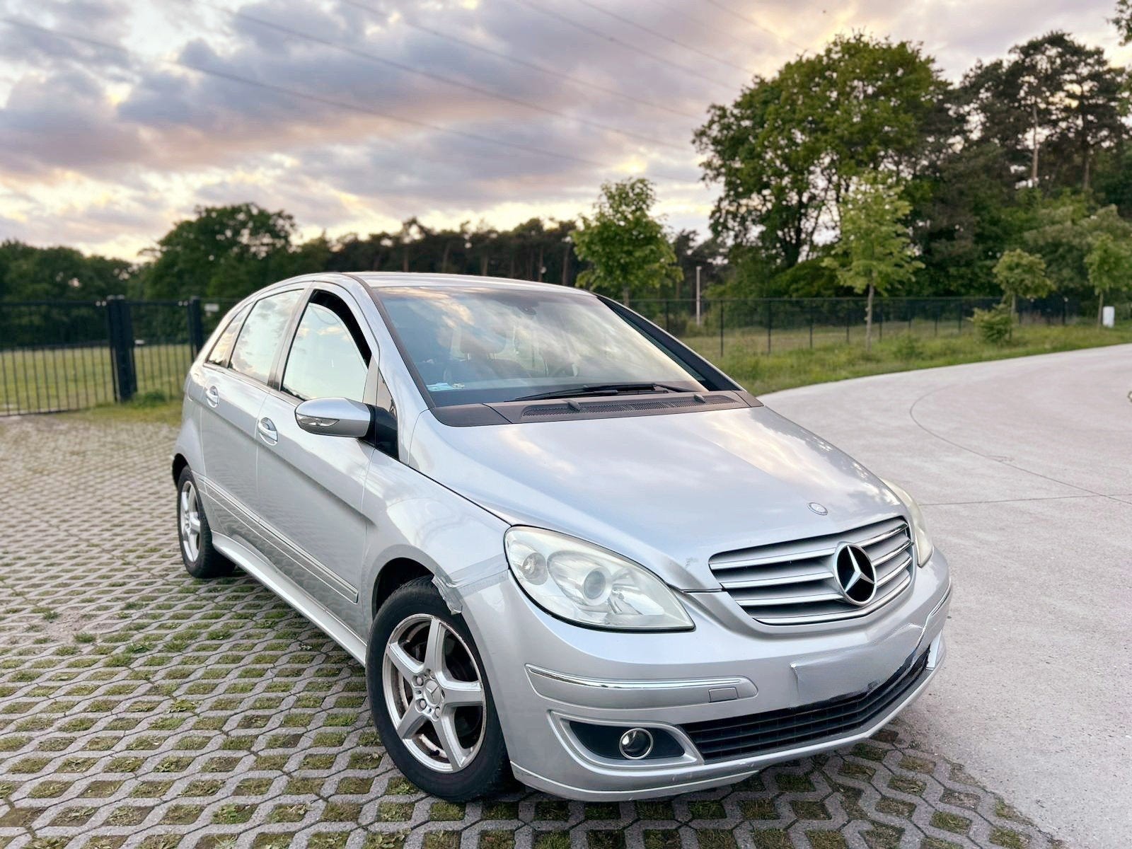 La Mercedes Classe B sera pré-approuvée pour la prévente, Autos, Mercedes-Benz, Achat, Classe B, Système de navigation, Particulier