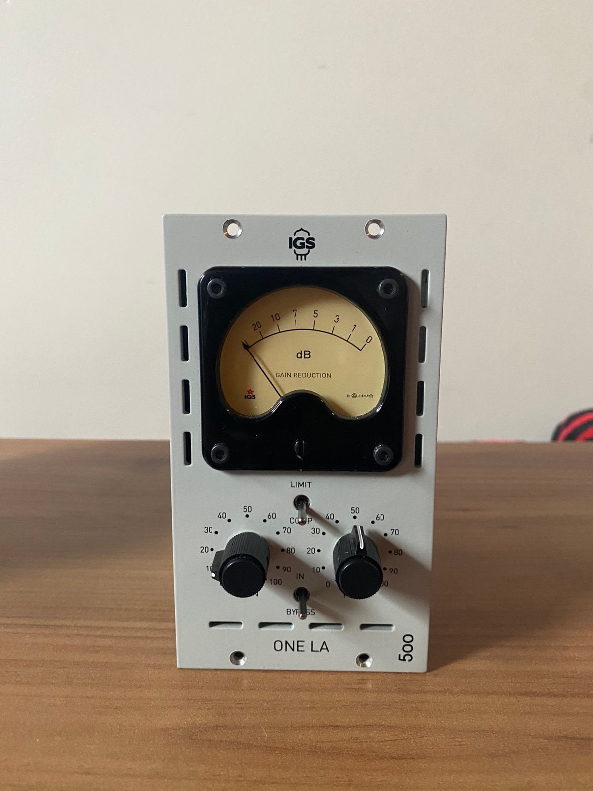 IGS AUDIO LA ONE 500 series module, Muziek en Instrumenten, Ophalen, Zo goed als nieuw