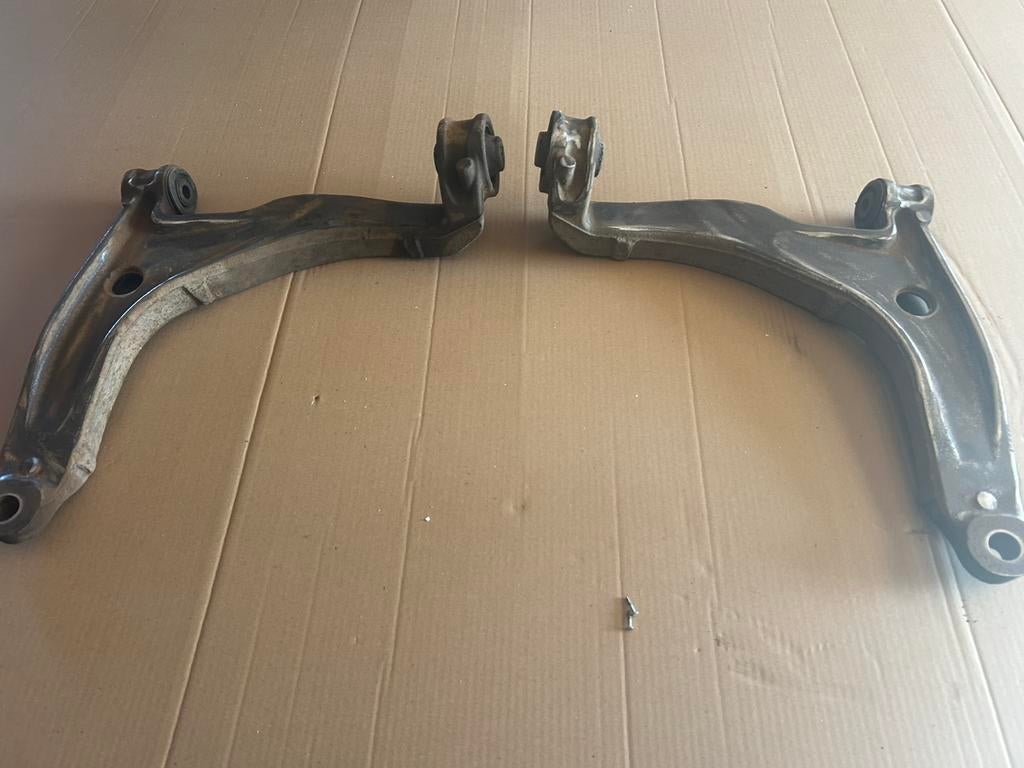 Bras suspension vw T5 bien lire l annonce, Ophalen