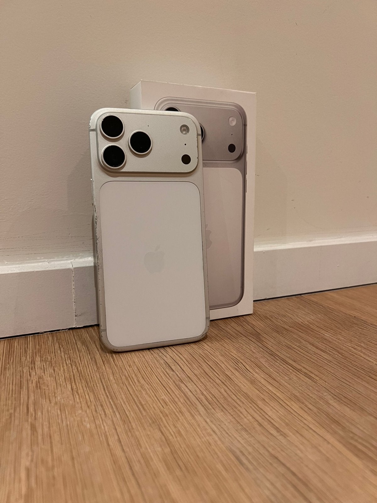 iPhone 17 Pro Max - 2 TB Silver, Ophalen, Zo goed als nieuw, Zonder simlock, 93 %
