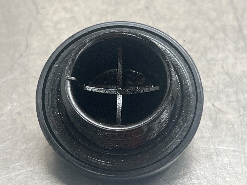 TANKDOP Toyota Prius Plus (ZVW4) (01-2011/-), Auto-onderdelen, Gebruikt, Toyota
