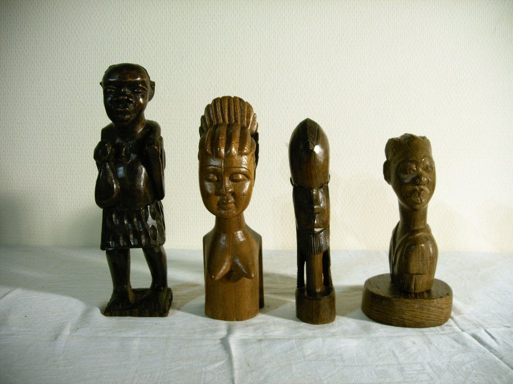 4 houten beeldjes uit Afrika., Hout, Gesneden, Afrika, Ophalen of Verzenden