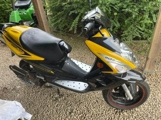 TGB scooter 507 Sports, Fietsen en Brommers, Ophalen, Gebruikt, Klasse A (25 km/u), 49 cc