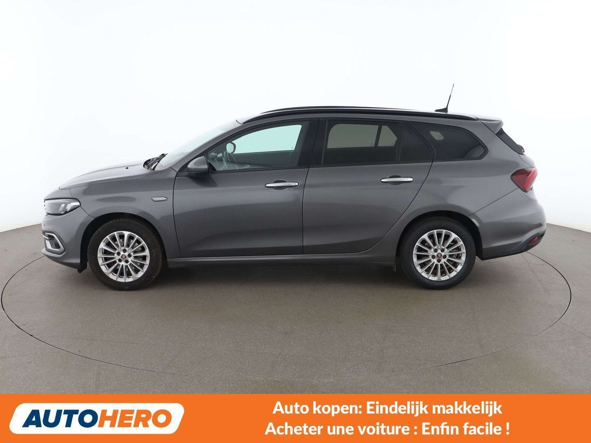 Fiat Tipo 1.0 Life (bj 2021), Auto's, Fiat, Voorwielaandrijving, Stof, Gebruikt, Lichtsensor
