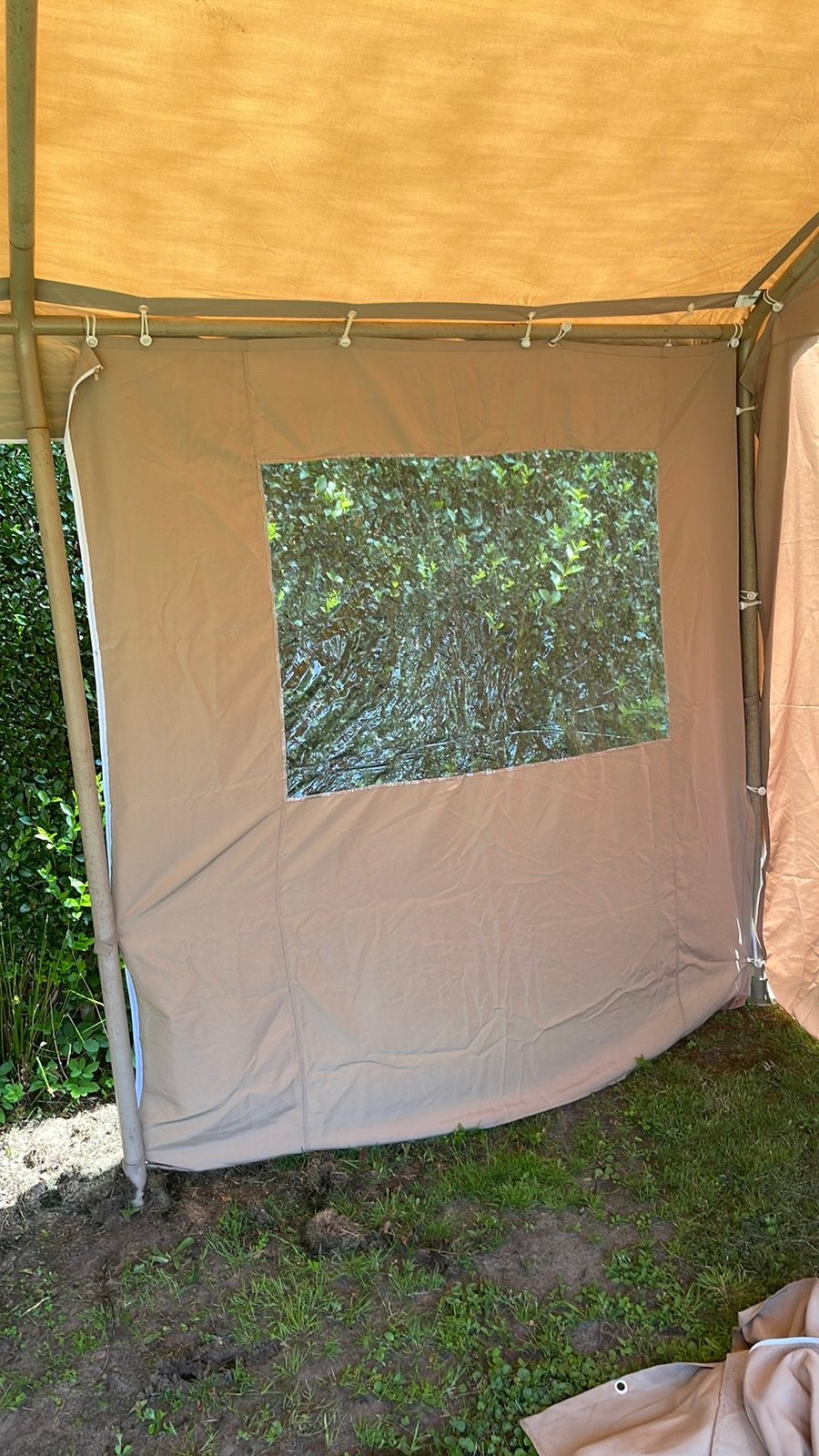 Tent, Ophalen, Zo goed als nieuw