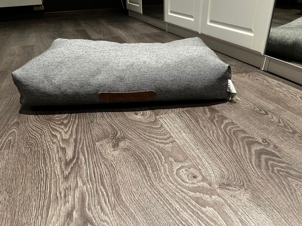 Hondenkussen - nooit gebruikt, Animaux & Accessoires, Paniers pour chiens, Enlèvement, Poussière