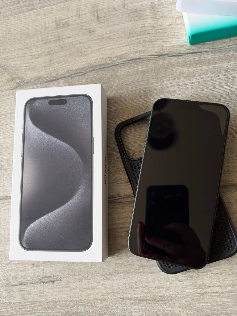 Te koop: iPhone 15 Pro Max – 256 GB – Black Titanium, Télécoms, 256 GB, 75 %, IPhone 15 Pro Max, Comme neuf