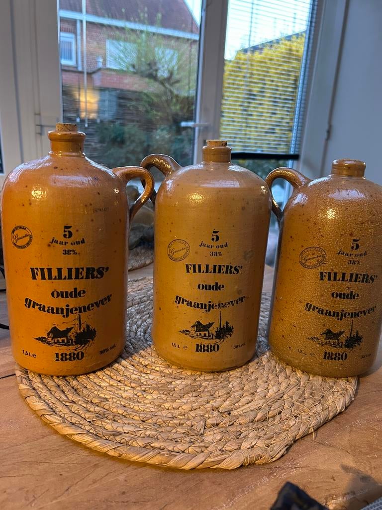 Filliers oude graanjenever 3 flessen, Ophalen