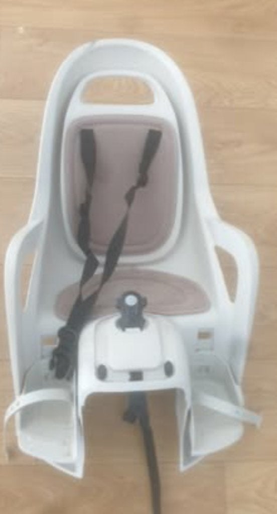 SIÈGE VÉLO ENFANT – TRÈS BON ÉTAT –beige, Repose-pieds, Utilisé, Siège arrière, Enlèvement