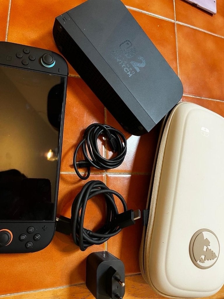 Nintendo Switch 2 zwarte console, Games en Spelcomputers, Ophalen of Verzenden, Zo goed als nieuw