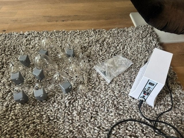 massage cupping machine, Enlèvement ou Envoi, Comme neuf, Appareil