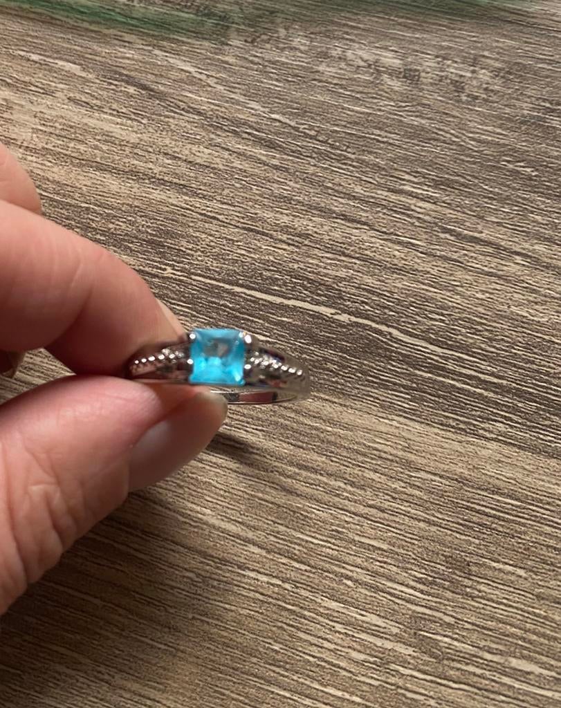 Bague bleue - neuve - diamètre 2 cm, Bijoux, Sacs & Beauté, Bagues, Enlèvement ou Envoi, Comme neuf, Bleu