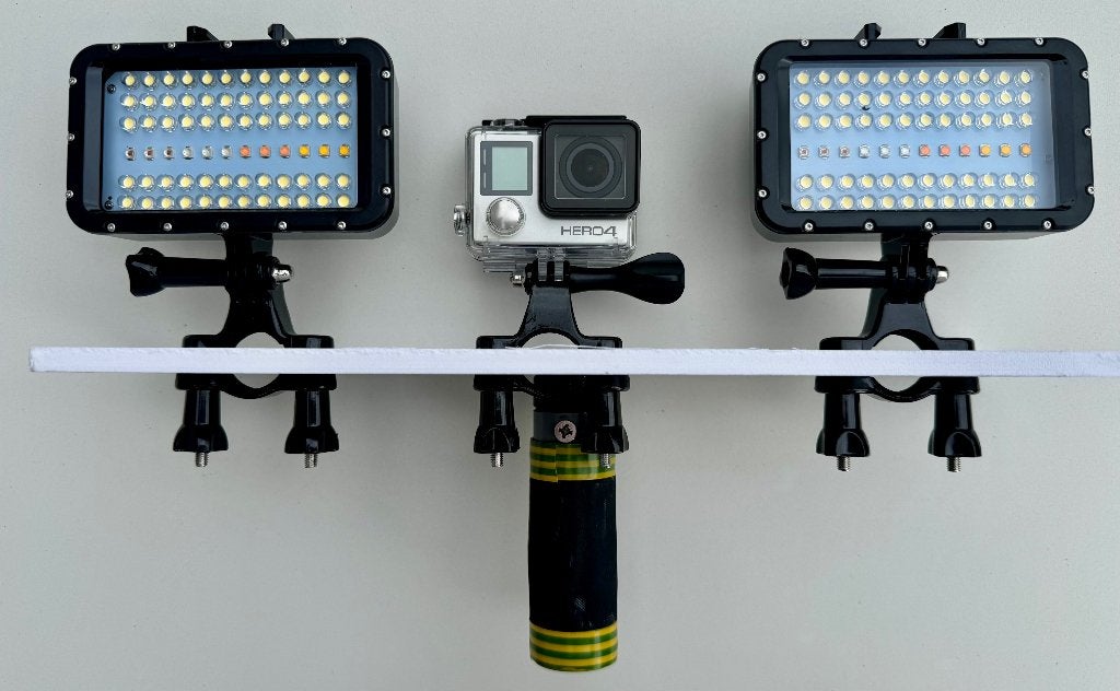 GoPro Hero 4 silver + onderwaterhuis + 2 lampen + vleugel, Ophalen, Zo goed als nieuw, GoPro
