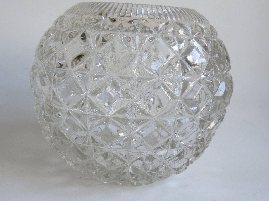 Vase en verre taillé au diamant, Tchécoslovaquie des  1960, Antiquités & Art, Enlèvement ou Envoi