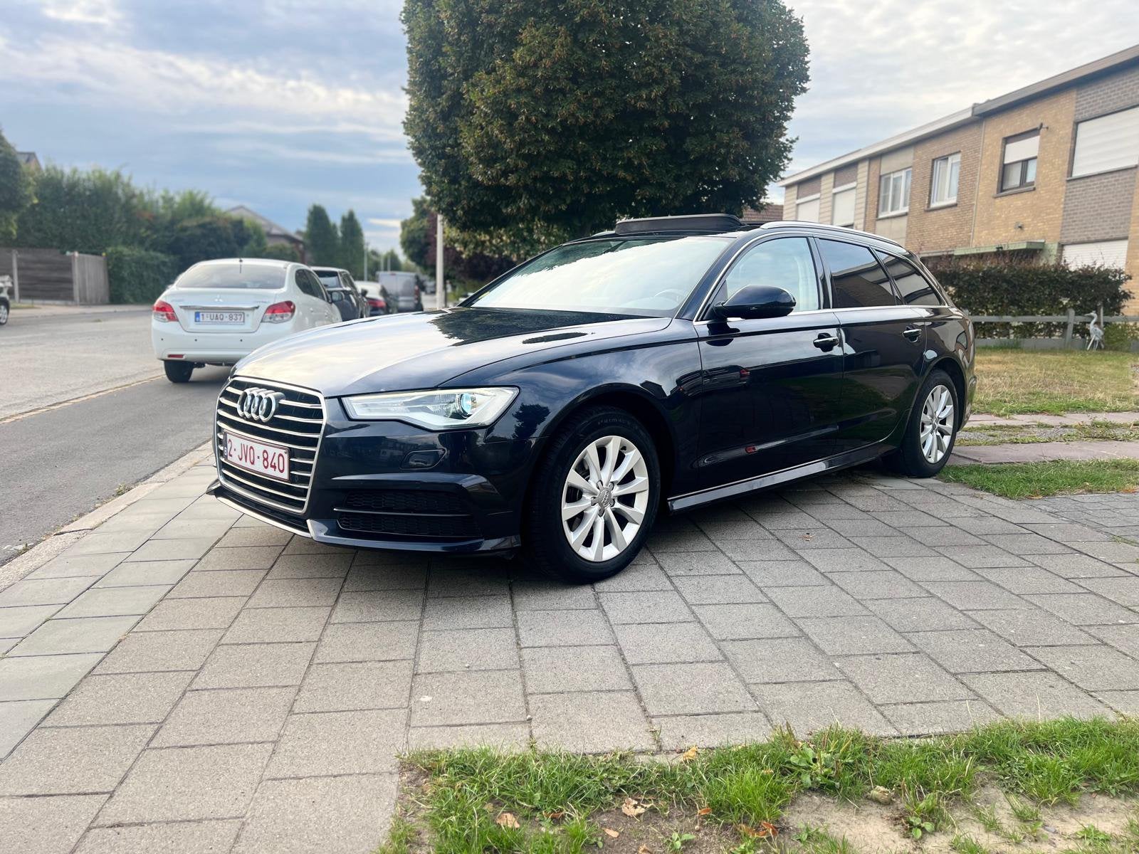 Audi A6 c7 tdi ultra full  Euro 6.  185000km 05,07,2016, Auto's, 4 deurs, Blauw, Leder, Particulier